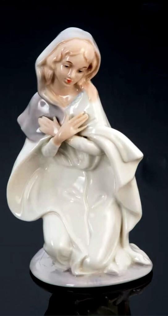 Statuette en porcelaine émaillée aux tons doux, Antiquités & Art, Enlèvement ou Envoi