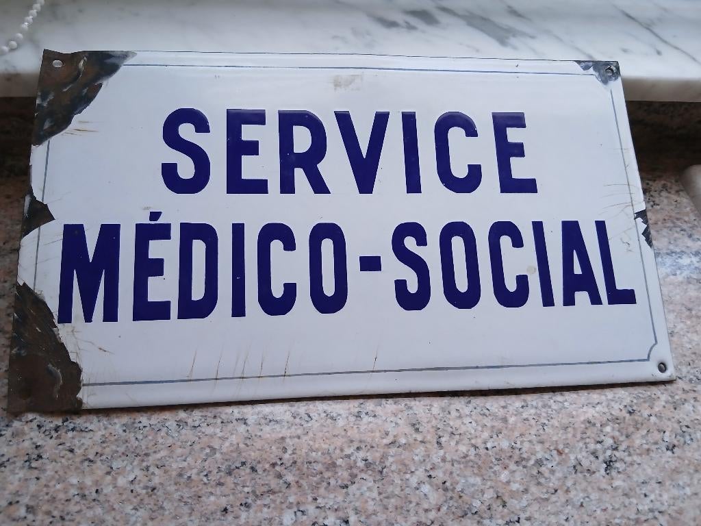 Ancienne plaque émaillée Médico-social, Enlèvement ou Envoi