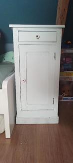 Nachtkastje, Huis en Inrichting, Ophalen, Gebruikt, Hout, 70 cm of meer