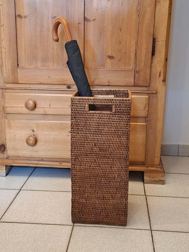 Porte-parapluies, Enlèvement