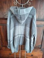 Nieuwe warme damesjas met kap, Kleding | Dames, Truien en Vesten, Ophalen of Verzenden, Nieuw, Maat 42/44 (L)