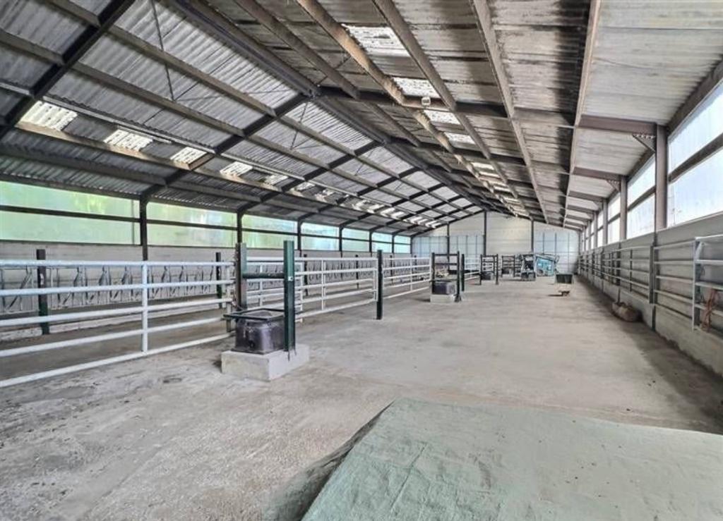 Entrepôt de 160m carré à louer Gimnée, Immo, Garages & Places de parking, Province de Namur