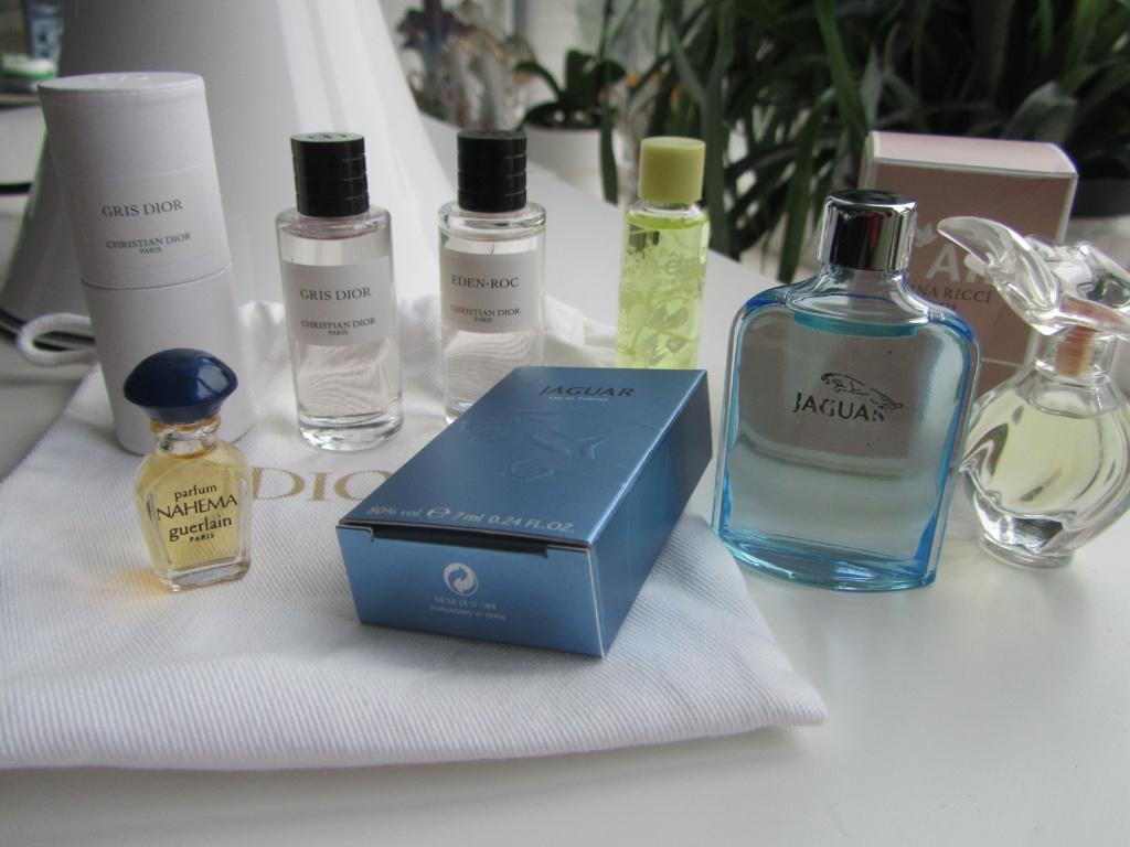 FRAGRANCE Miniaturen verschillende partijen, Verzenden, Miniatuur