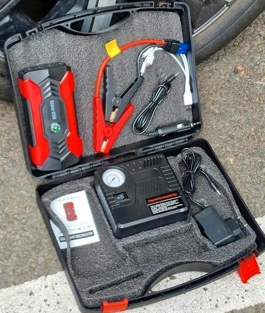 Autobatterij met boosterstart + pomp en led, Motoren, Tuning en Styling, Ophalen of Verzenden