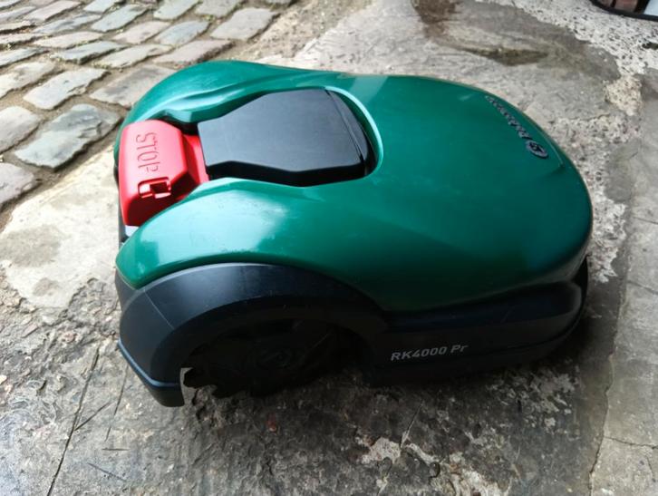 robotmaaier robomow ( husqvarna), Tuin en Terras, Robotmaaiers, Gebruikt, Meer dan 25 cm, Met regensensor, Bestuurbaar via app