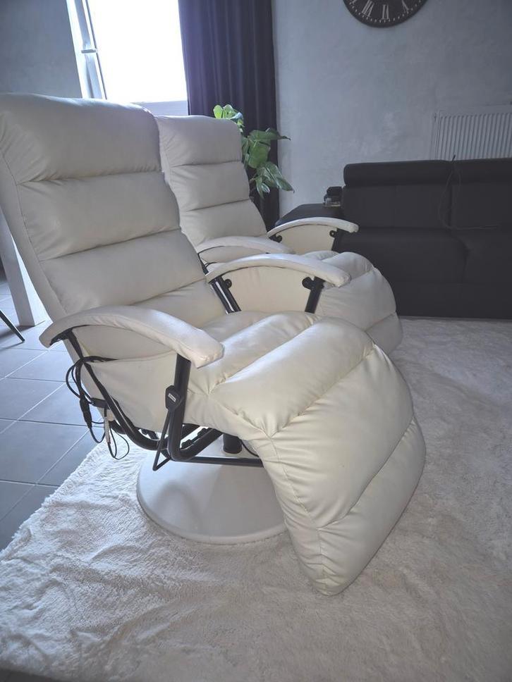 Fauteuil de relaxation avec fonctions de massage, Maison & Meubles, Fauteuils, Comme neuf, Cuir, Enlèvement