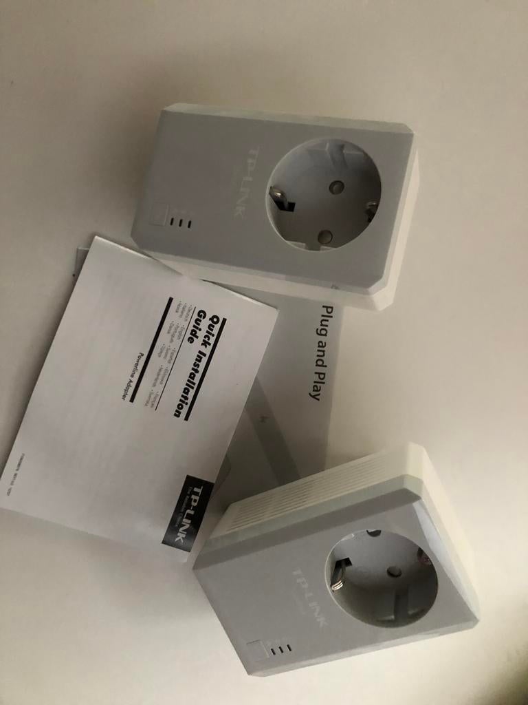 TP-Link TL-PA4020P 2-poorts Powerline Adapter – 2 stuks, Computers en Software, Ophalen of Verzenden, Zo goed als nieuw, TP-link