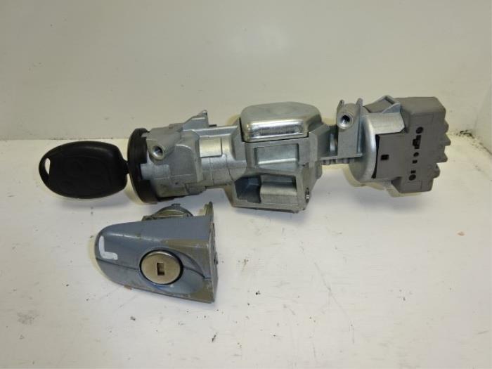 Serrure de contact + clé d'un Ford Focus, -, 3 mois de garantie, -, -