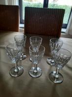 6 likeurglaasjes, Ophalen