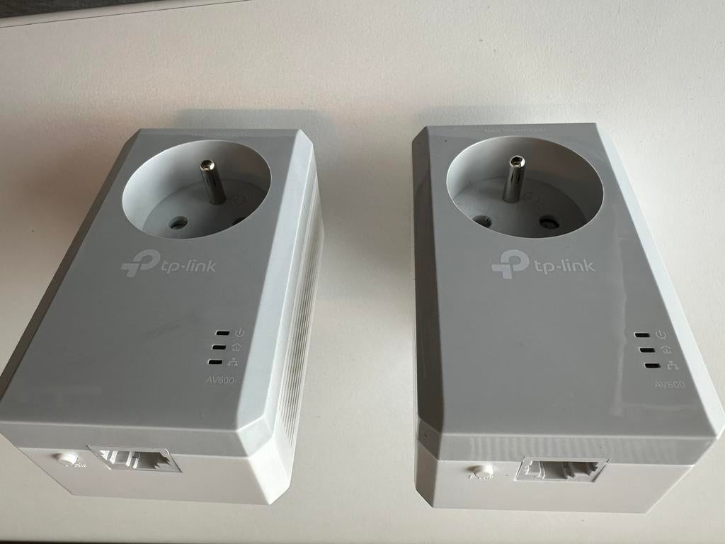 Set van 2 TP-Link powerline adapters, Computers en Software, Ophalen, Zo goed als nieuw