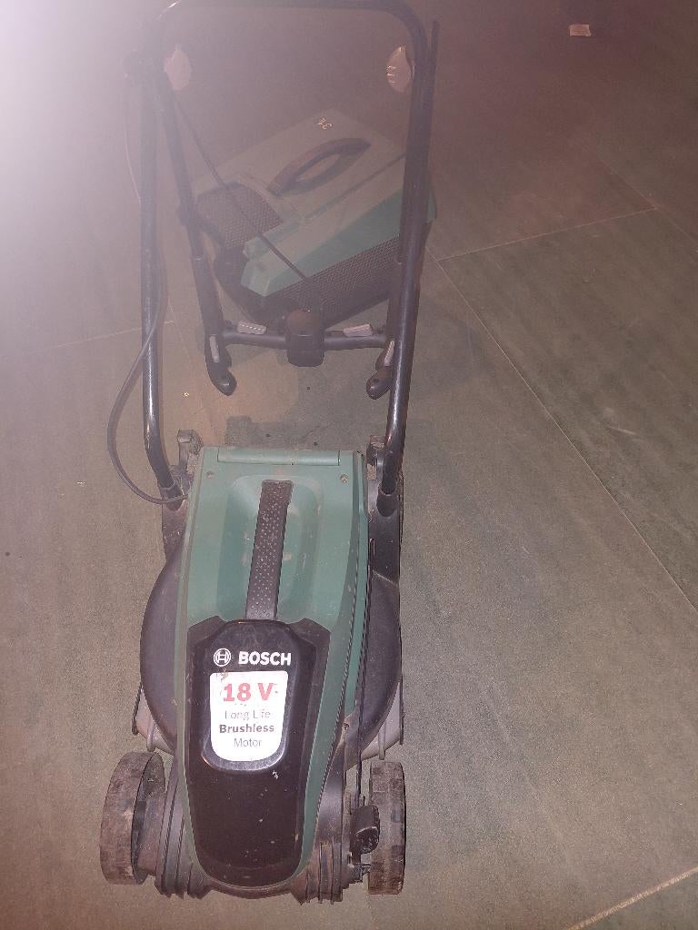 Bosh grasmachine, Tuin en Terras, Grasmaaiers, Ophalen, BOSCH
