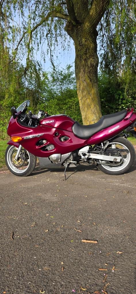 GSXF 750cc 1999 AVEC CT + Imatriculation., Motos, Particulier