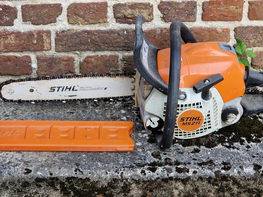 STIHL  Tronçonneuse MS211 - Tondeuse MAKITA, Tuin en Terras, Bosmaaiers, Gebruikt, Benzine, Ophalen