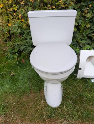 Toilet beschikbaar voor biedingen