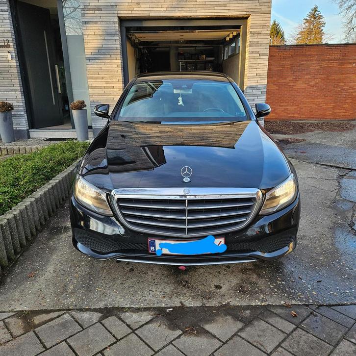 Mercedes E klasse 200D, Autos, Mercedes-Benz, Particulier, Classe E, Diesel, Euro 6, Hatchback, 5 portes, Automatique, Noir, Noir