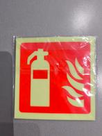 Signalitique extincteur, Collections, Enlèvement