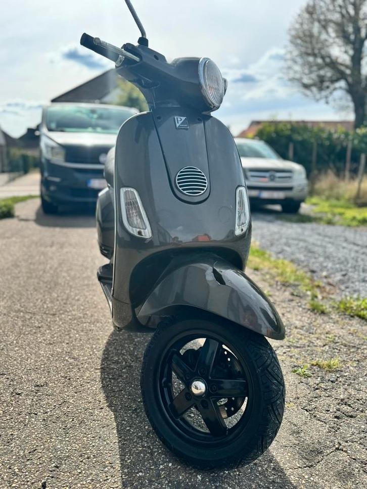 VESPA LX50, Fietsen en Brommers, Scooters | Vespa, Gebruikt, Vespa LX, Klasse A (25 km/u), Benzine, Ophalen