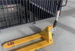 Totalsource transpallet, Doe-het-zelf en Bouw, Palletwagens en Pompwagens, Ophalen, Gebruikt