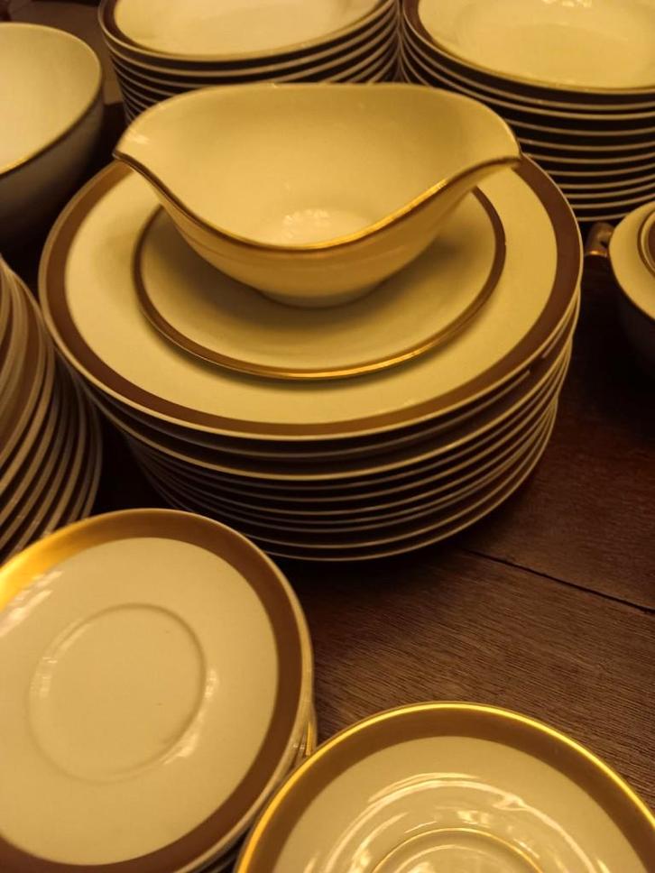 Porcelaine de Baudour servies 134-delig, Antiquités & Art, Antiquités | Services (vaisselle) complet, Enlèvement