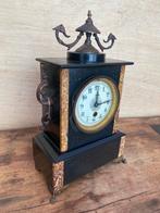 Horloge ancienne en marbre noir, Enlèvement