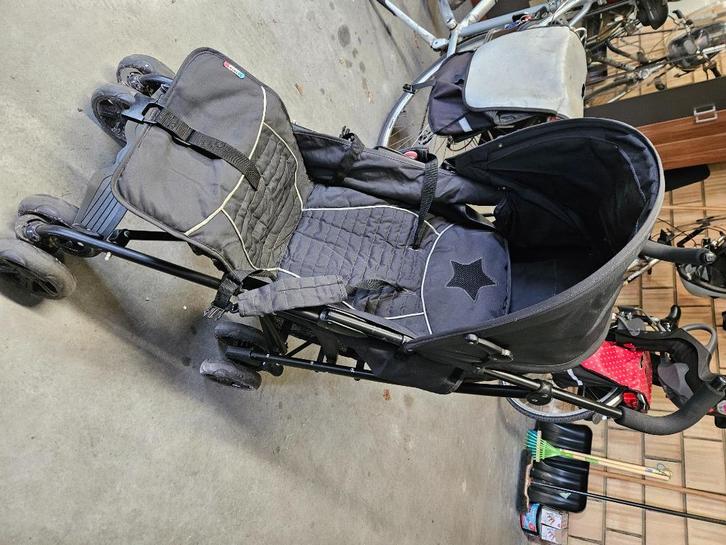 Buggy pericles, Kinderen en Baby's, Buggy's, Zo goed als nieuw, Overige merken, Regenhoes, Verstelbare rugleuning, Zonnekap, Ophalen