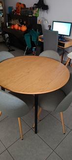 Ronde eettafel met 4 stoelen – in zeer goede staat, Huis en Inrichting, Ophalen, Zo goed als nieuw