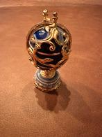 Œufs Fabergé, marque AKM, Enlèvement