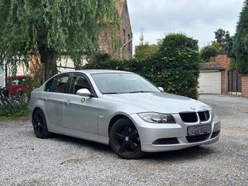 BMW 318I benzine navi-Zetelverwarming beschikbaar voor biedingen