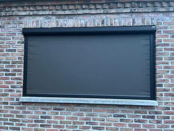 Harol screen 2040mm X 1095mm beschikbaar voor biedingen