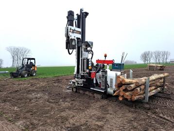 Wij plaatsen uw weidepalen, omheining en houten poorten. beschikbaar voor biedingen