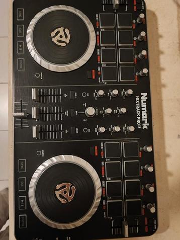 NUMARK MIXTRACK PROII  beschikbaar voor biedingen