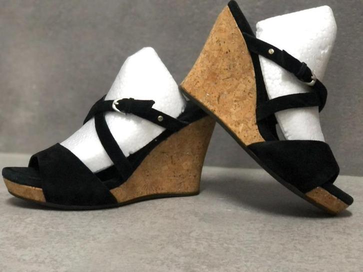 Schoenen UGG maat 36, Kleding | Dames, Schoenen, Zo goed als nieuw, Zwart, Ophalen of Verzenden