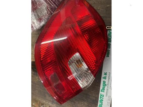 Achterlicht links van een Skoda Fabia, Auto-onderdelen, Verlichting, Skoda, Gebruikt, 3 maanden garantie