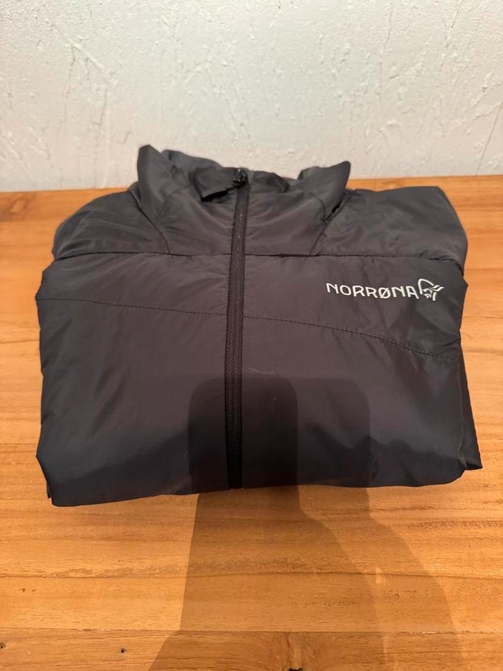 Norrona Falketind Primaloft60 Jacket - maat Small, Sport en Fitness, Bergsport en Wandelen, Zo goed als nieuw, Kleding, Ophalen of Verzenden