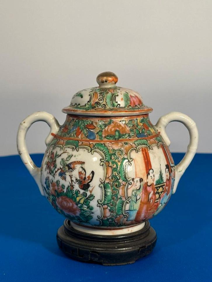 146, Antiek en Kunst, Antiek | Porselein, Ophalen of Verzenden