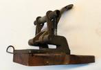 Perforator antiek. 1,5kg., Ophalen of Verzenden