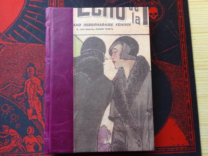 livre cuir vierge artisanal certificat, Hobby en Vrije tijd, Gezelschapsspellen | Overige, Ophalen of Verzenden