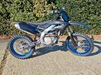 Yamaha YZF 450 de 2022 en bon état, Motos, Motos | Yamaha, 1 cylindre, 450 cm³, Moto de cross, Entreprise