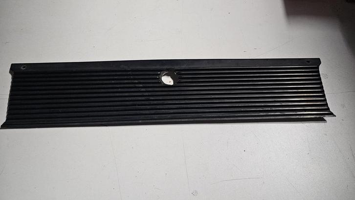 Kunstof afdekking achterpaneel achterklep BMW 3 serie E21 51, Auto-onderdelen, Carrosserie, Achterklep, BMW, Gebruikt, Herkomst onderdeel bekend