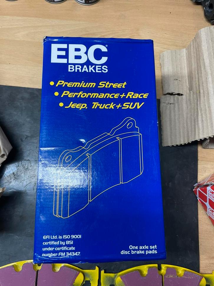 Racing brake pads vooraan EBC yellow stuff., Auto-onderdelen, Filters, BMW, Ophalen