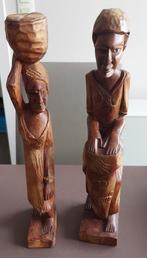 Deux figurines africaines en bois, Enlèvement ou Envoi