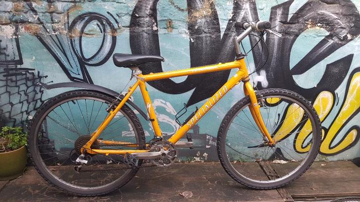 Vélo VTT Specialized, Fietsen en Brommers, Fietsen | Mountainbikes en ATB, Gebruikt, Overige merken, 45 tot 49 cm, Geen vering