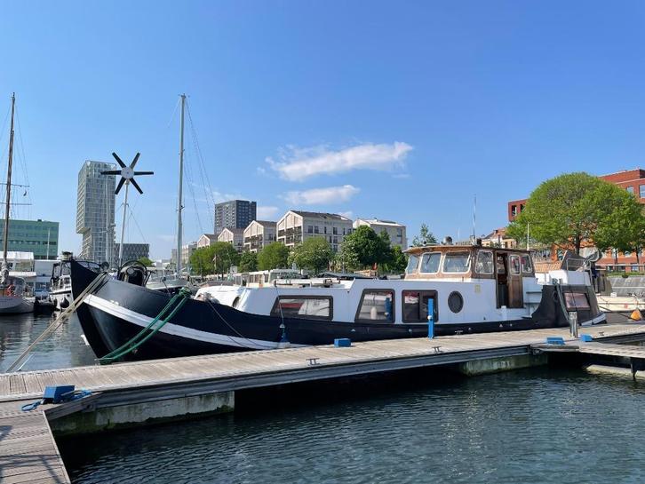 Woonboot Tjalk varend woonschip te koop, Immo, Woonboten te koop, Antwerpen (stad)