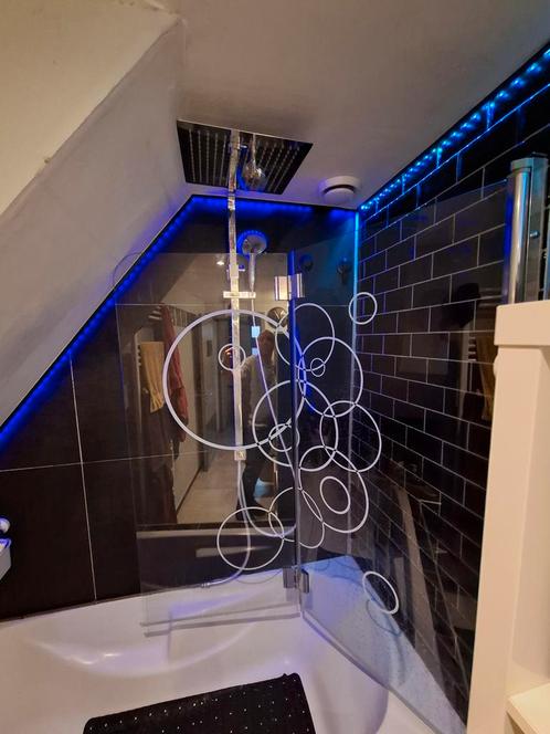 Regendouche met multi-jet handdouche, Huis en Inrichting, Badkamer | Complete badkamers, Zo goed als nieuw, Ophalen
