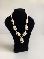 Collier vintage en celluloïd avec éléphants, Bijoux, Sacs & Beauté, Pendentifs, Enlèvement ou Envoi, Utilisé, Autres couleurs