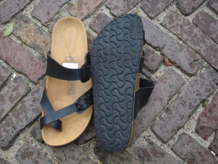 Livraison gratuite Black Mayari Birkenstocks MT 42, Vêtements | Femmes, Chaussures, Neuf, Sandales de bain, Noir, Envoi
