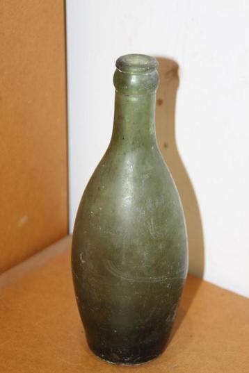 WW1 France bouteille de "Perrier" . 