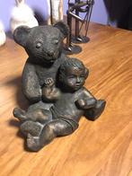Statue en bronze - bébé avec ours (naissance), Collections, Statues & Figurines, Enlèvement ou Envoi