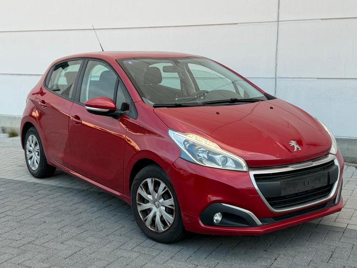 Peugeot 208 1.2i* benzine Euro6b kan gekeurd worden, Auto's, Peugeot, Bedrijf, Te koop, Benzine, Euro 6, Stadsauto, 5 deurs, Handgeschakeld