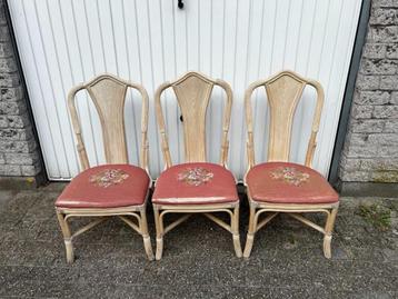 3 Eetstoelen Eet Tafel Stoelen beschikbaar voor biedingen